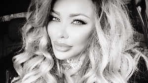 BIANCA DRĂGUŞANU a dezvăluit secretul buclelor perfecte! Ce face vedeta ca să arate aşa