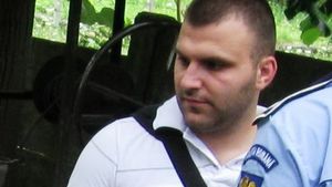 Blestem incredibil in familia politistului mutilat de un interlop! Mama lui Codrut Oprea a primit un diagnostic cumplit!