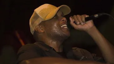 Doliu în muzică! Donnell Robinson, cunoscut sub numele de scenă MC Overlord, a decedat