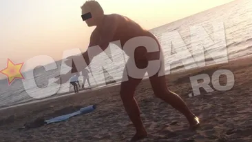 Turistii prezenti pe plaja din Mamaia au avut un soc atunci cand l-au vazut pe acest barbat! S-a dezbracat complet si...