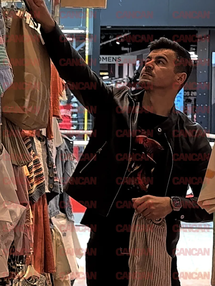 Adrian Alexandrov, la cumpărături pentru fiica sa