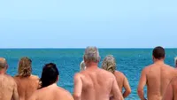 Imagini strigatoare la Cer! Ce au facut mai multi nudisti, chiar in fata copiilor, pe plaja in statiunea 2 Mai!