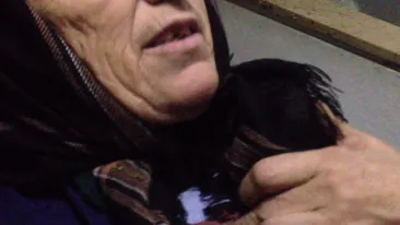 Craciun in lacrimi pentru Tanti Onita, femeia care sta de peste trei luni langa fiica ei internata la Terapie Intensiva!