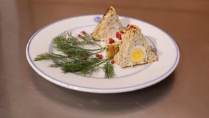 Drobul delicat de pește pregătit pentru ziua de Paște de Călugării de la Mânăstirea Putna