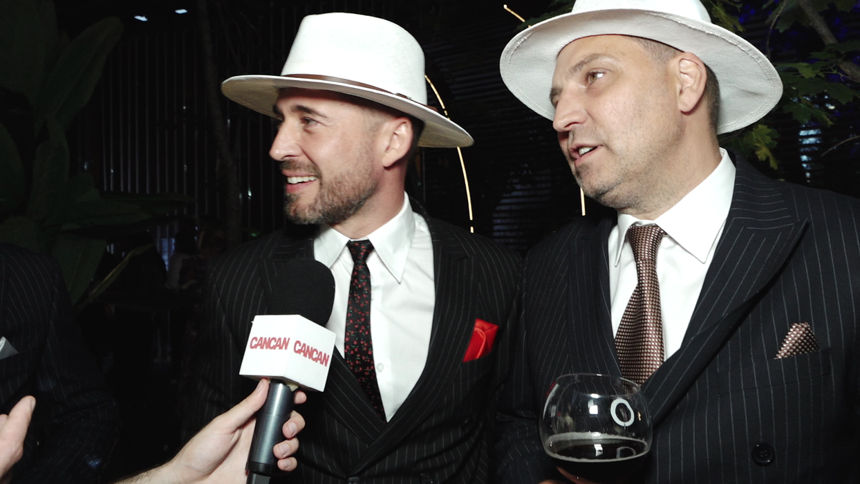 Adrian Filip: "Ne-am maturizat, fiecare dintre noi s-a dezvoltat profesional, am unit profesiile care sunt toate artistice, am unit, de fapt, trupa AXXA!" (Foto: captură video)