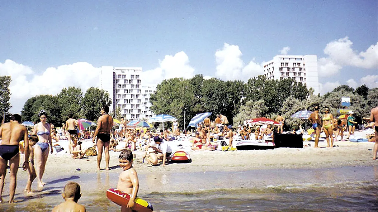 Mamaia a intinerit! Vezi cum arata statiunea in 1980 si cum a inflorit in 2012!