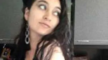 O tanara romanca a ajuns dintr-o tabara de romi din Franta la Universitatea Sorbona