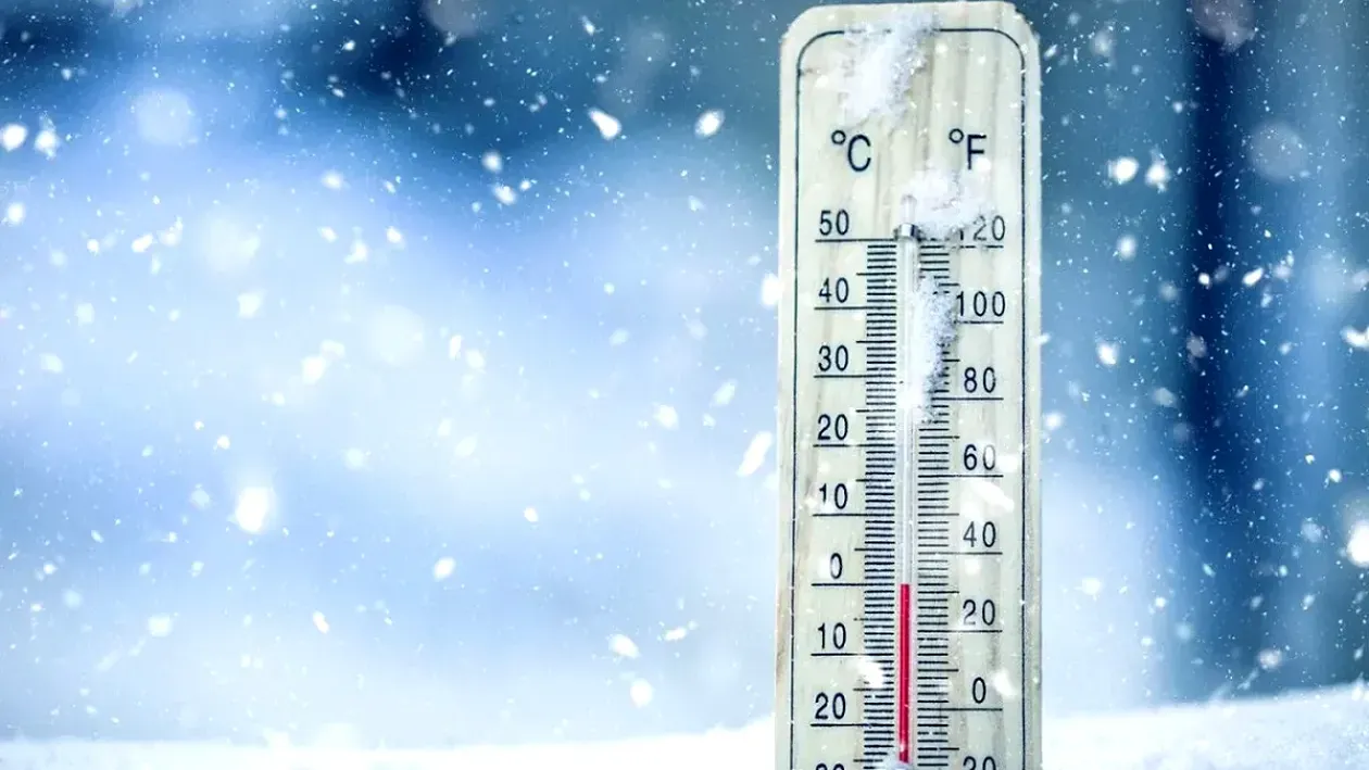 ANM: avertizare nowcasting de vreme rea în România. Care sunt zonele lovite de crivăț