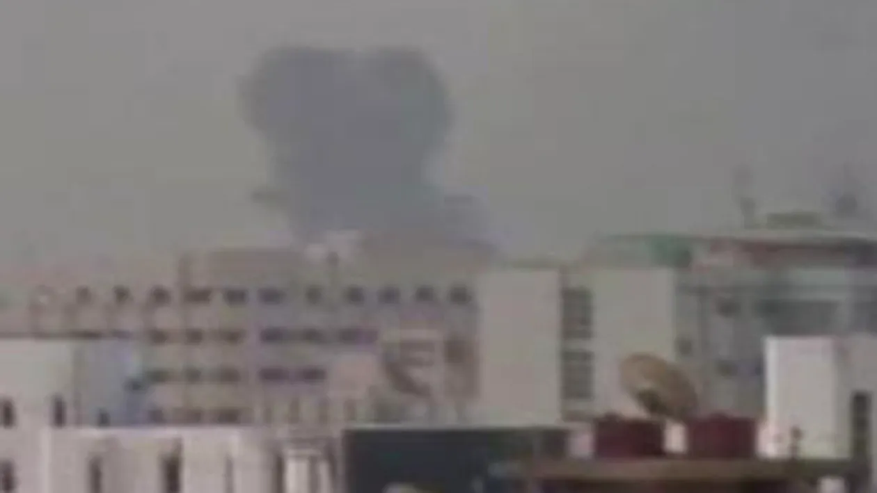 VIDEO A inceput razboiul in Libia! Avioanele franceze bombardeaza tancurile lui Gaddafi