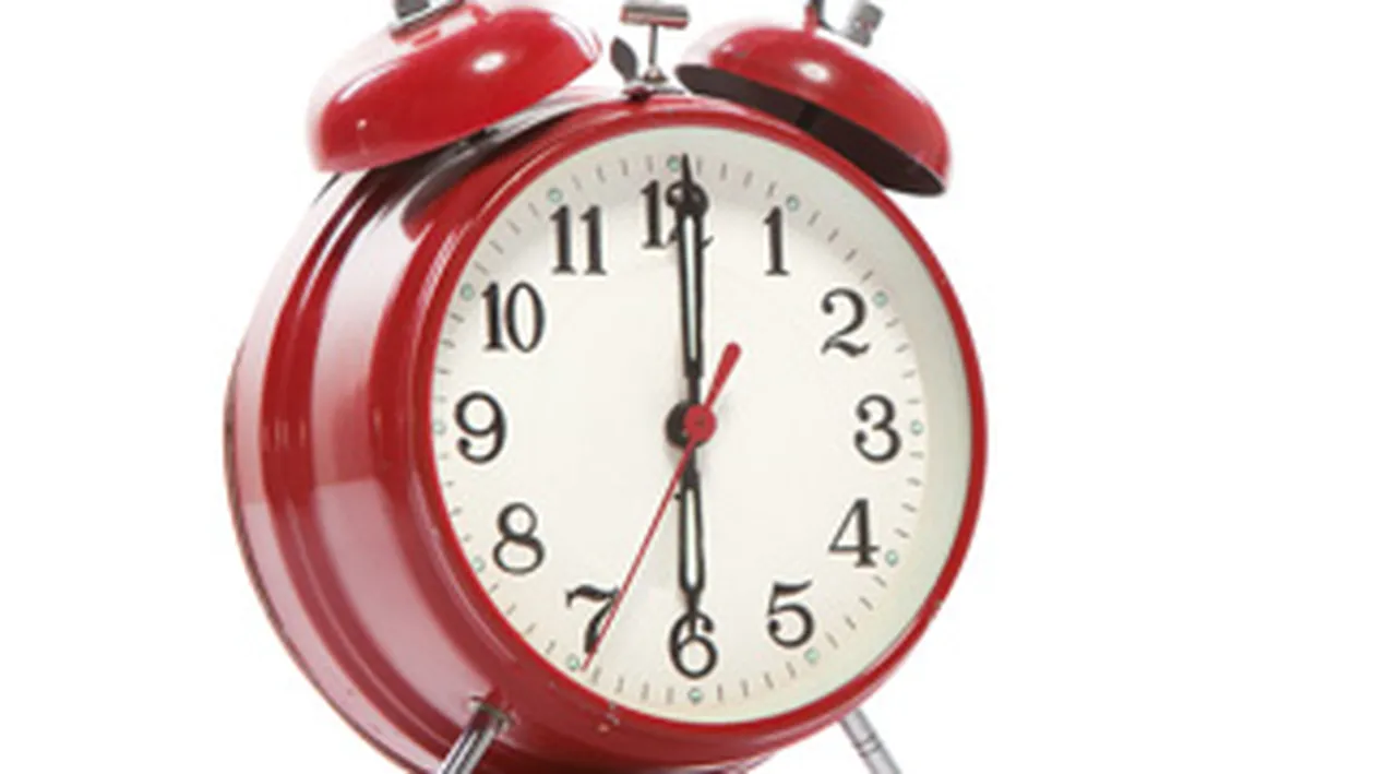 In noaptea de sambata spre duminica trecem la ora oficiala de iarna! Vezi cum va fi afectat mersul trenurilor