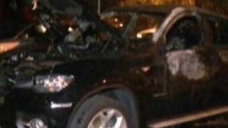 Razbunare in stil mafiot in Capitala! Un BMW X6, incendiat cu un cocktail Molotov in cartierul Pantelimon!