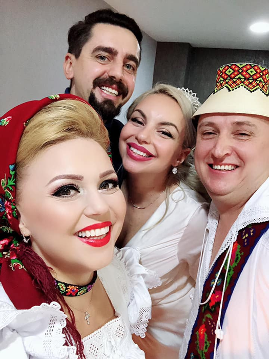 Cornelia și Lupu Rednic, despre viața în sărăcie la mașină de 80.000 €! NU îi recunoști la propria lor nuntă de acum 27 de ani