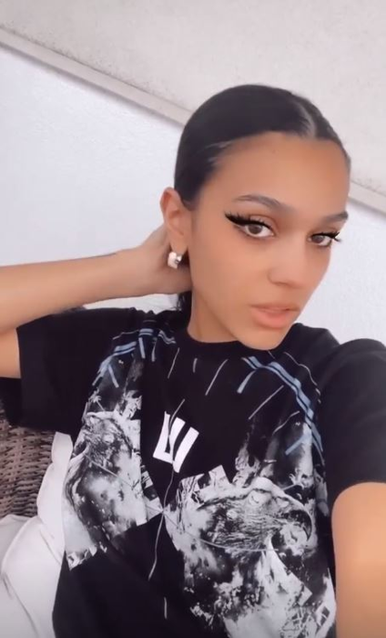 Karmen a dezvăluit ce boală are fiica sa, Sofia: “Suntem pe antibiotic. Am înțeles ce înseamnă să te uiți la copilul tău și să nu ai ce să-i faci”