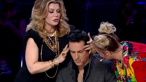 Momente grele pentru Ștefan Bănică la X Factor, după ce i s-a făcut rău. Speculațiile legate de divorț, motivul stării artistului?!