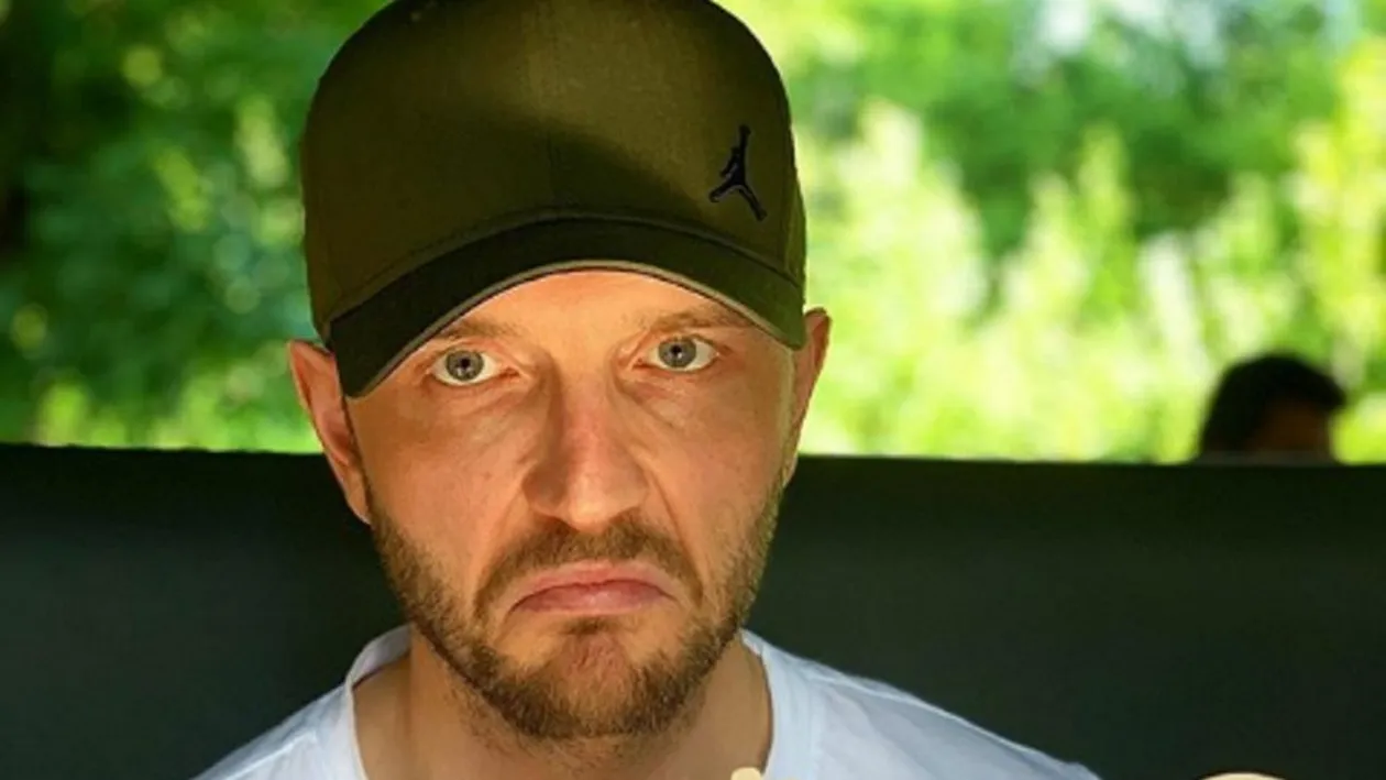 Drama neștiută a lui Cătălin Bordea. Colegul lui Dan Capatos a fost abandonat de tatăl său într-un autobuz, la numai 2 ani