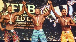 El e adevăratul pompier atomic. Un plutonier din Mehedinți a luat aurul la Cupa Mondială de Culturism şi Fitness