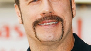 John Travolta, cu ajutoare in Haiti