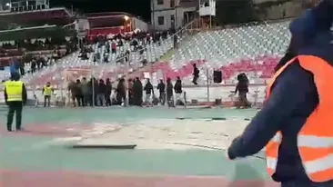 Scene halucinante în timpul Dinamo-Viitorul 0-4! Ultraşii dinamovişti au vrut să intre peste patronul Ionuţ Negoiţă! 