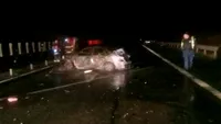 Accident grav pe A1! Două persoane au decedat, iar un autoturism a luat foc în urma impactului