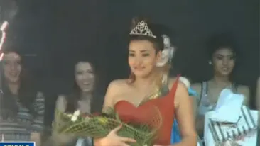 Ea e cea mai frumoasa boboaca din Bucuresti! Nu o sa ghicesti cine a condus-o acasa dupa cea mai importanta noapte din viata ei