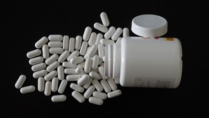 Producătorii de medicamente avertizează: „Taxa clawback trebuie plafonată urgent. Pacienții au nevoie de ajutor”