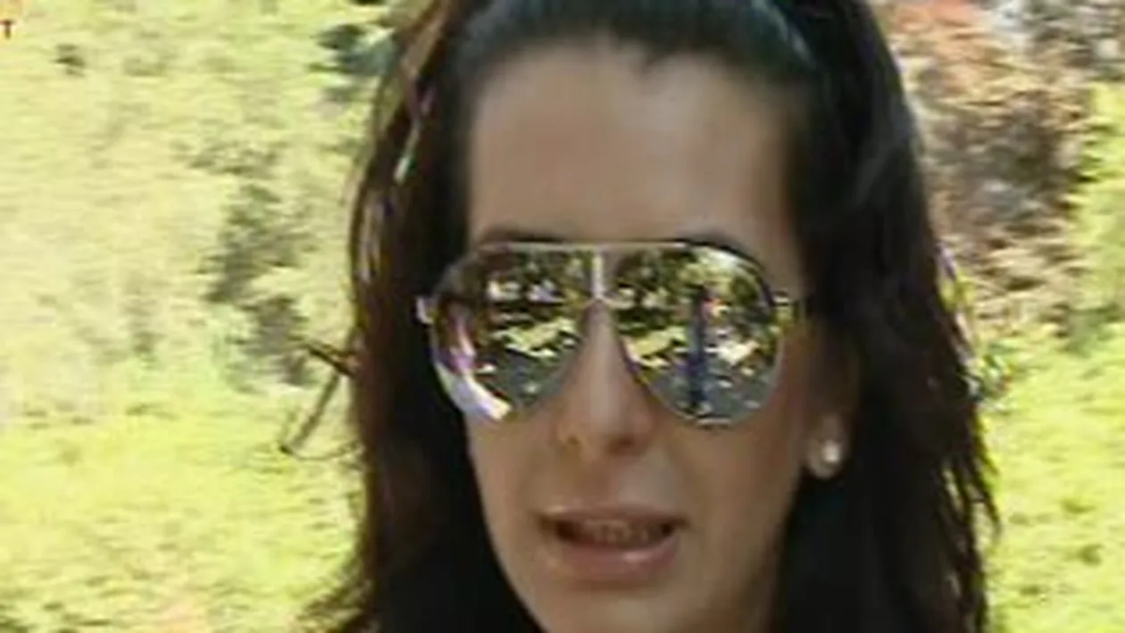 Mixeaza in sanii goi, dar barbatii nu o asalteaza! DJ Harra: O badaranca a sarit pe mine sa ma pupe, m-a luat de cap