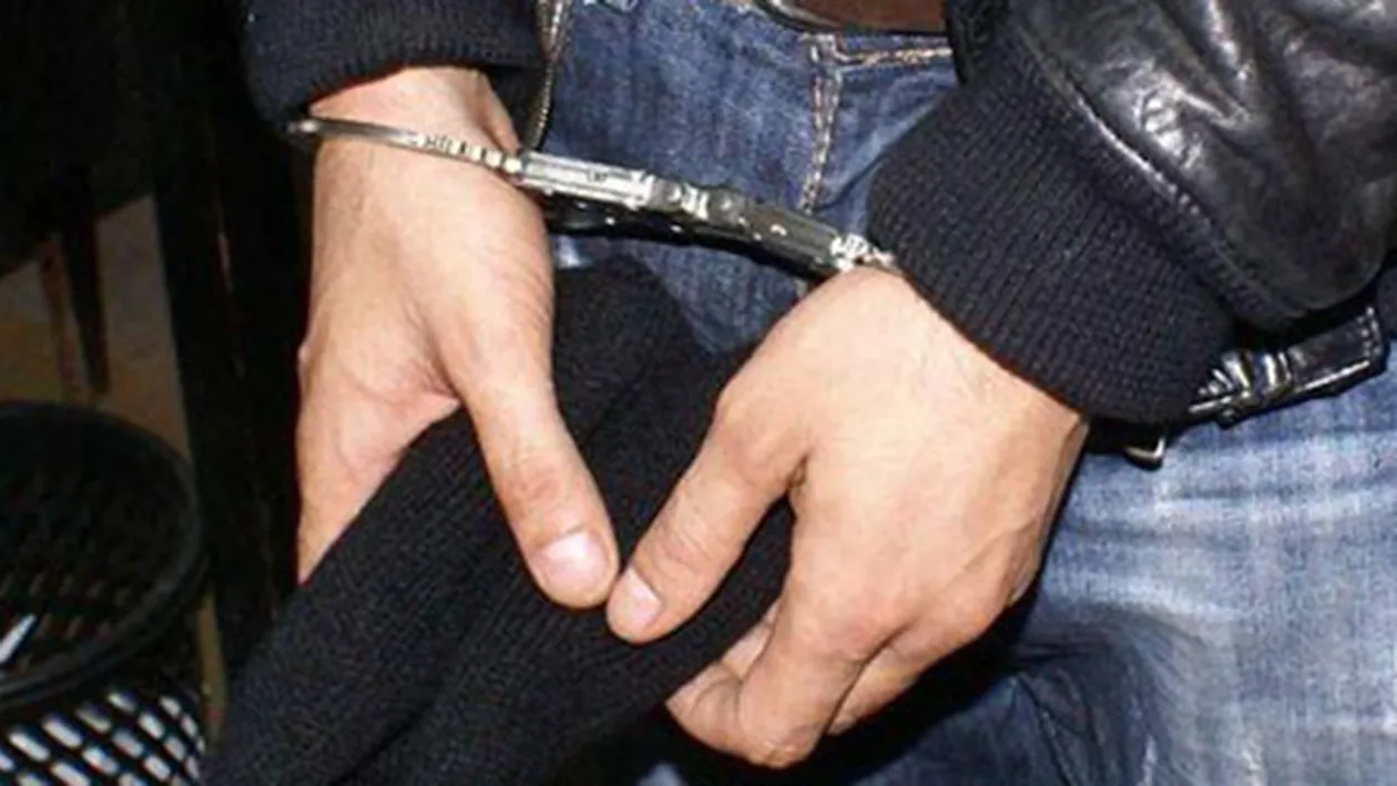 13 români au fost arestaţi în Franţa după ce au făcut asta! Autorităţile, şocate: Este vorba despre un adevărat jaf