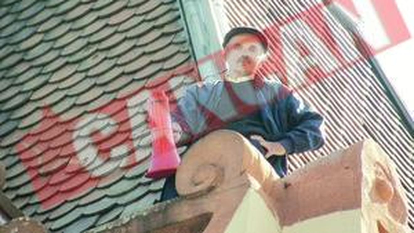 Il acuza pe primarul Brasovului ca i-a furat vacile