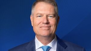 Atenție, e interzis în toată România! Klaus Iohannis a promulgat vineri legea