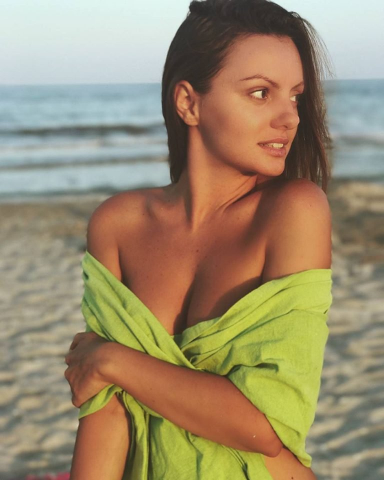 Fotografii incendiare cu Alexandra Stan, făcute publice după despărțirea de iubitul ei