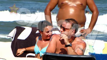 Nu e Mr.Bombastic, da' se balaceste fantastic! Madalin Voicu Jr. si-a expus… barbatia pe plaja dupa ce s-a zbenguit gol in apa