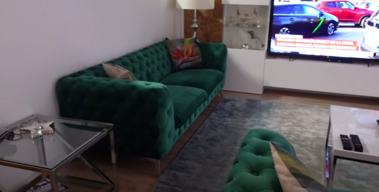 Vila lui Nea Mărin are o arhitectură impresionantă/ Sursa foto: Captură video