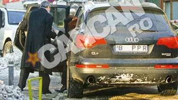 Printesa Lia coboara din masina doar asistata!