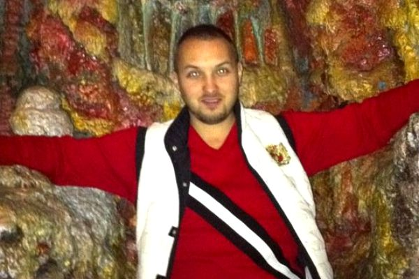 Andrei, fiul faimosului doctor Ciomu, duce viață de nabab