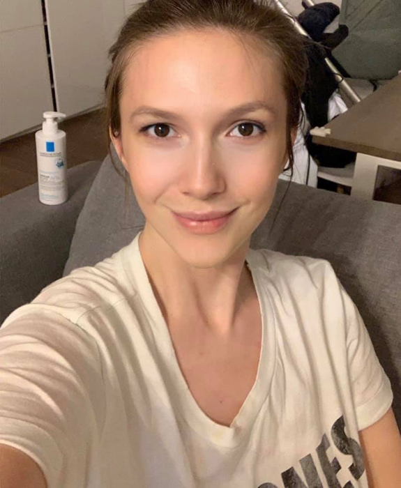 Adela Popescu a dezvăluit cum a reușit să scape de depresia postnatală