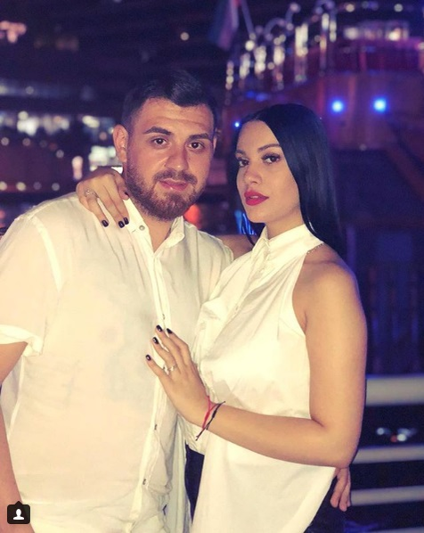 Betty, cea mai romantică surpriză pentru soțul ei de ziua lui: “Te iubesc atât de mult, tătic sexy”