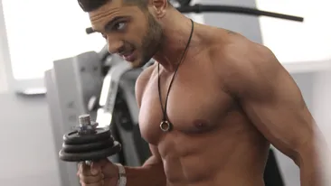 Diagnostic dureros pentru Dorian Popa: fractura si dubla entorsa! Vezi cum si-a facut aparitia la un eveniment si cat sta in ghips