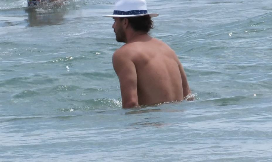 Bogdan Vlădău a cam dezamăgit pe plaja din Mamaia