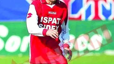 Spioneaza pentru Adrian Ilie