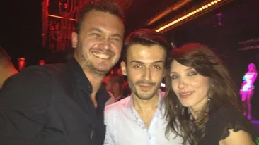 El este cel mai galant dintre handbalisti! Vezi cum isi conduce Iulian Stamate iubita la masina si ii deschide portiera!