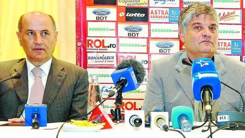 Ramane daca bate pe Steaua si pe Dinamo