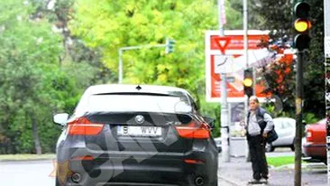 A trecut pe rosu. Cristian David, fostul ministru de Interne, are propriile reguli de circulatie