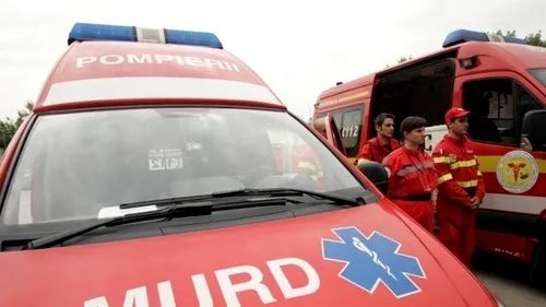 Grav accident în Vrancea. Cinci persoane rănite după ce o ambulanță și o autoutilitară s-au ciocnit