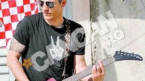 Antrenorul Croatiei este un rocker inrait. Slaven Bilic, selectionerul-chitarist de la Euro
