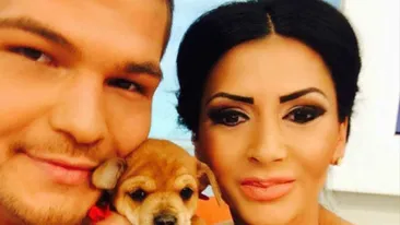 Prezentatorul şi asistenta lui de la ”Star Matinal” s-au hârjonit în mare ca doi îndrăgostiţi!