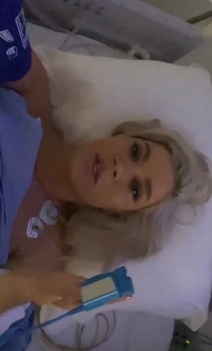 Alina Ceușan, mărturii copleșitoare despre problemele din timpul nașterii: “Mă aflu la Terapie Intensivă…” + ce a dezvăluit despre fiul său, Rock