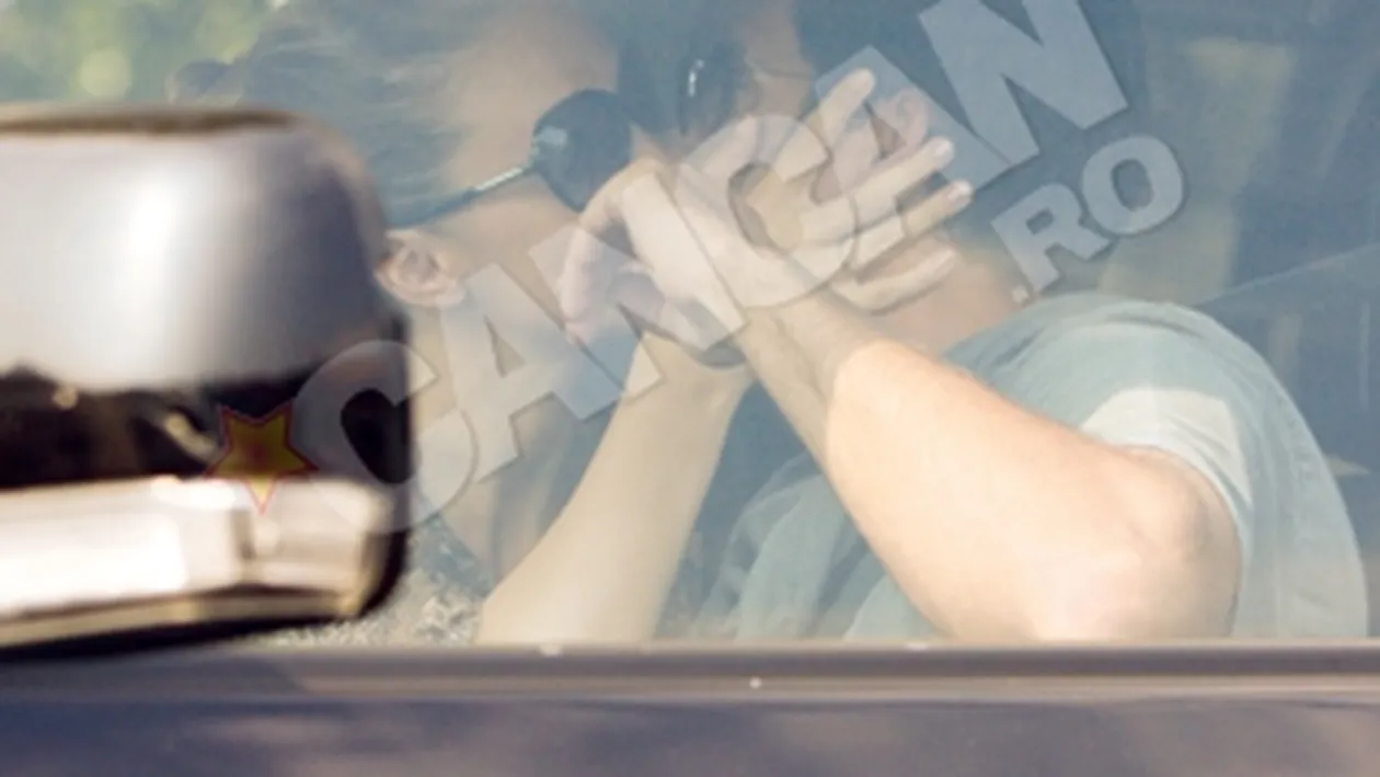 Adela Popescu stie cum sa-si impace iubitul. Uite cum l-a sarutat, in masina!