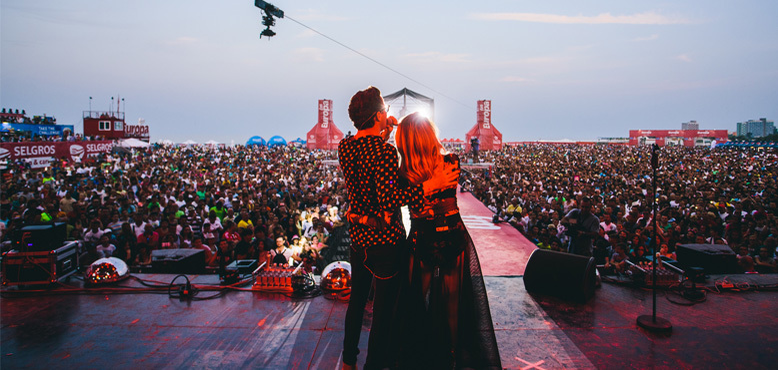 Europa FM a ocupat marea! Peste 200.000 de oameni au cântat şi au dansat timp de 3 zile la „Live Pe Plajă”