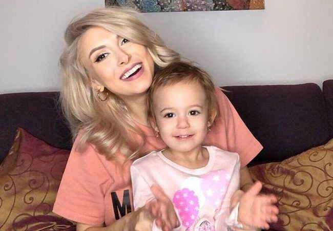 Dovada că Andreea Bălan trece peste durerea separării de George Burcea. Cine o face pe artistă să zâmbească: „Cine sunt iubirile mele?”