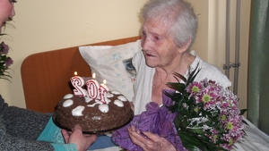 Fascinanta poveste a Carolinei, femeia care s-a nascut acum un secol si doi ani. Iata care este secretul longevitatii!